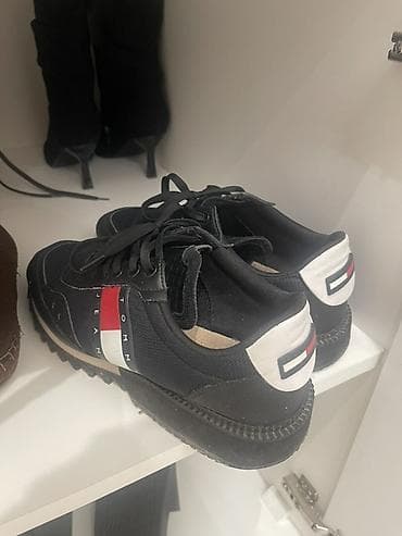 first class: Tommy Jeans kişi idman ayaqqabısı - Model: Tommy Jeans retro tərzli — 2