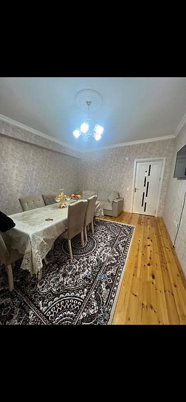 2 otaqlı mənzil, tam mebellə və məişət texnikası ilə. - Geniş qonaq