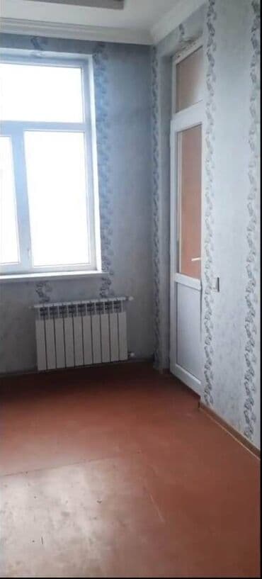 zabratda heyet evleri kiraye: Mənzil kirayə verilir. 1 otaq studio tiplidir. Kombi var. Qaz peçi — 2