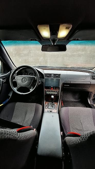 gen: Mercedes-Benz C-Class: 1.8 l | 1997 il Sedan — 5