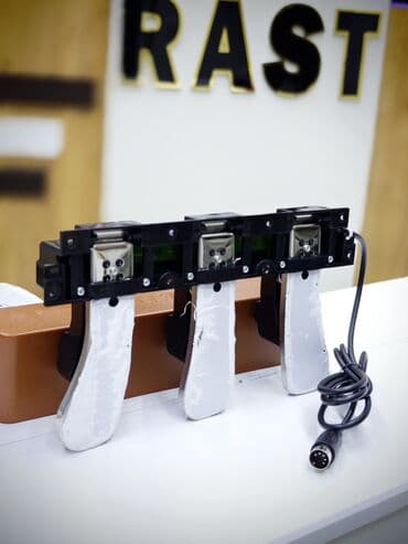 2 ci əl piano: Piano pedalı Silver Sintezator "Piano" pedalı Rast musiqi alətləri — 1