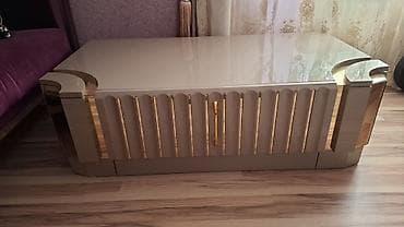 konsol masa: Yataq otağı mebel dəsti Tərkibi: - King-size yumşaq başlıqlı çarpayı — 4