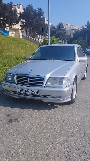 skoda azerbaijan: Mercedes-Benz C-Sinif (W202) sedan - Kuzov: 4 qapılı sedan, gümüşü — 1