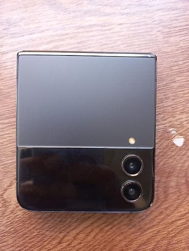 samsung bluetooth: Samsung Galaxy Z Flip 5, цвет - Черный, Отпечаток пальца — 2