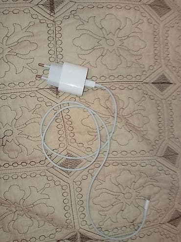 macbook adapteri: İPhone adapteri 20 w tam originaldır real alıcıya cuzi endirim — 1