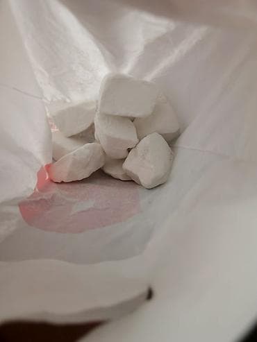 snikers botinkalar: Yemeli mel — 1