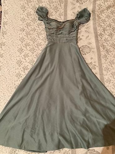 Kurtkalar: Tikdirilib 350 manata başa gəlib 1 dəfə toya geyinilib, parça — 1