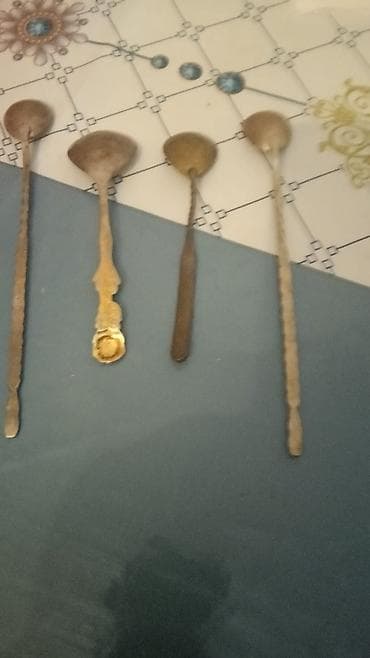 pul kolleksiyası: Antik dekorativ çay qaşıqları dəsti - Miqdarı: 9 ədəd - Material — 3