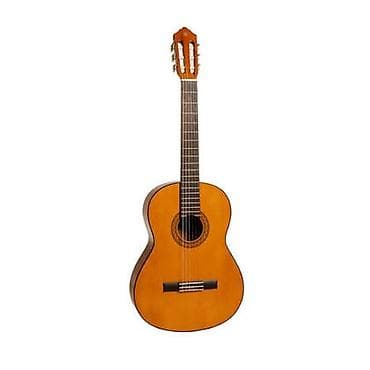 🎸 Klassik gitara satılır * Vəziyyəti: Yeni kimidir, istifadə