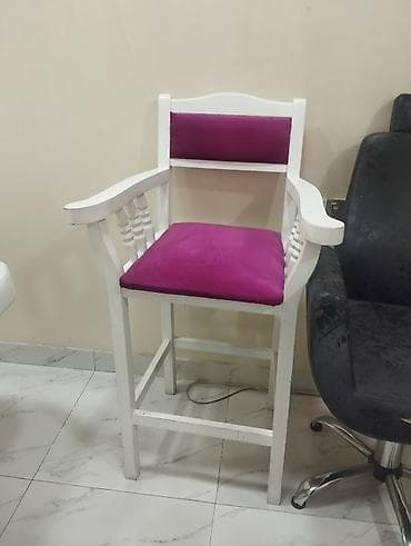 Salon üçün makiyaj stulu. Əla vəziyyətdə. Təcili satilir yer dəyişmə