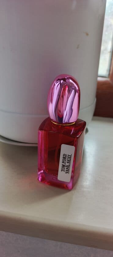 женская туалетная вода dolce gabbana light blue: Qadın ətirləri – seçmə kolleksiya - Şehrizad: Bal pətəyi naxışlı — 4