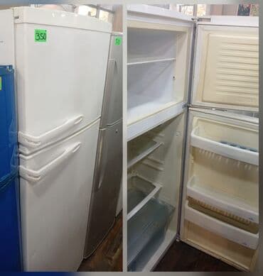 İki qapılı soyuducu - Üst hissədə dondurucu bölmə, metal rəflə - Alt