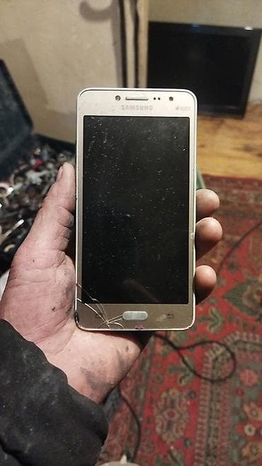 ucuz telefon: Samsung Galaxy J2 Prime, 8 GB, rəng - Qızılı, İki sim kartlı — 1