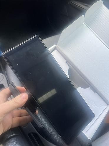 avto manitorlar: Avtomobil üçün CarPlay & Android Auto ekranı Xüsusiyyətlər: - — 4