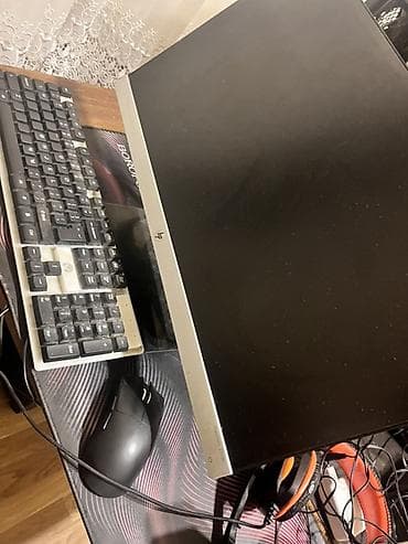 Masaüstü kompüter sistemi – tam set Tərkib: - Sistem bloku: orta