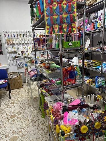 Hazır biznes: Hazır biznes satılır polkalarla birlikdə 8500 manat polkalar addelni — 5