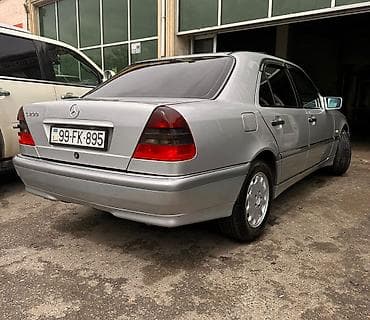 w210 on bufer: Mercedes-Benz C 200: 2 l | 1999 il Sedan — 3