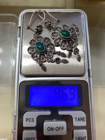 tek qas gumus uzuklerin qiymeti: Gümüş şəbəkə 925 (sırga)
Серебро 925 проба (серьги) — 3