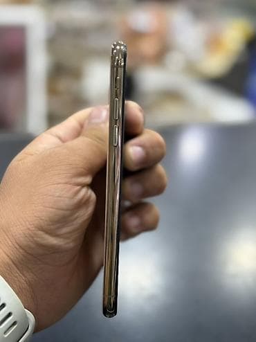 qeydiyatsiz telefonlar: IPhone Xs, Qızılı, Face ID — 5