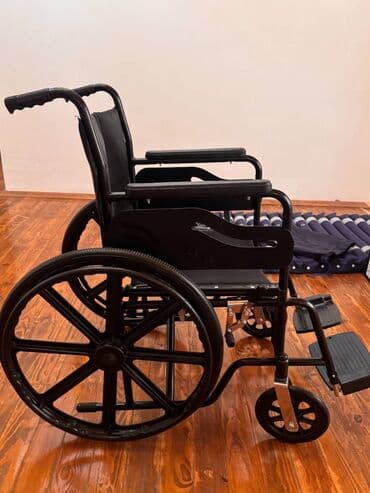 Tibbi geyim: Əlil arabası satilir. Çox az istifadə olunub, demək olar ki təzədir — 2