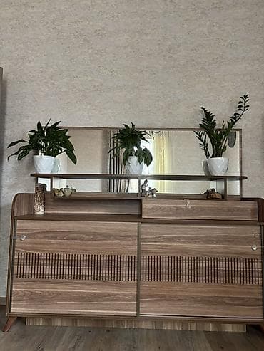 saxta baba papagi: İşlənmiş, Komod — 2