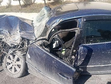 priora zapcast: Ehtiyat hissələri üçün: Audi A4 (B6) sedan, tünd mavi rəng. Mövcud — 4