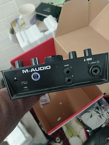 monitir: M-Audio AIR 192|4 USB Audio İnterfeysi - 2 giriş / 2 çıxış USB audio — 3