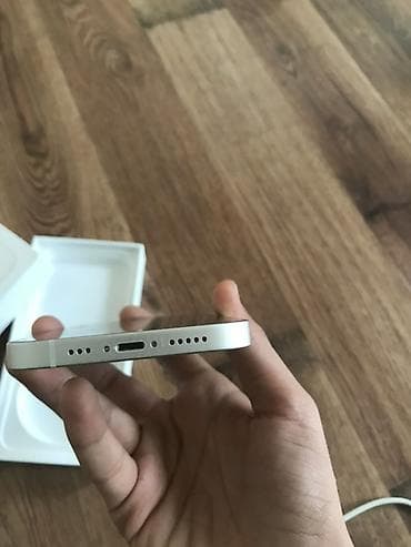 iphone 3g: IPhone 13, Starlight, Face ID — 5