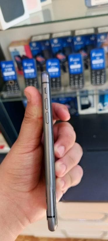 iphone 20 pro max: IPhone 11, 128 GB, Qara, Face ID — 2