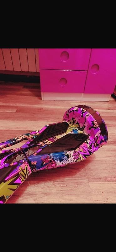 Elektrik nəqliyyatı: Hoverboard satılır. Çox az sürülüb, ideal vəziyyətdədir. Bir dəfə tam — 3