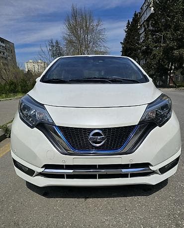 Nissan Note: 1.2 l | 2017 il Hetçbek