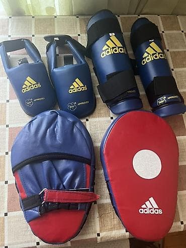 Adidas karate qoruyucu dəst və məşq yastıqları - Brend: Adidas -