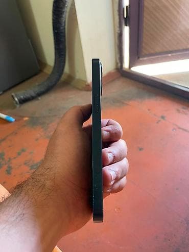 IPhone 13, 128 GB, Midnight, Barmaq izi, Simsiz şarj, Face ID — 7