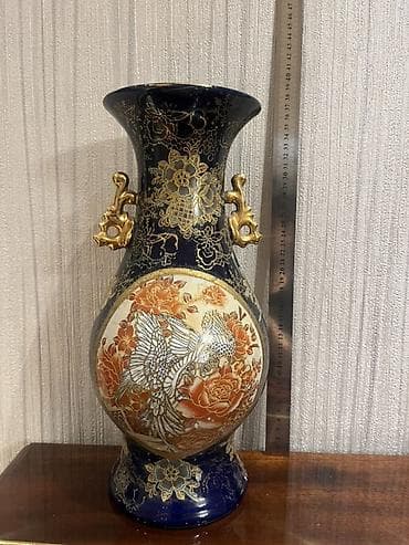 bagema guldan: Bir vaza, Keramika — 3