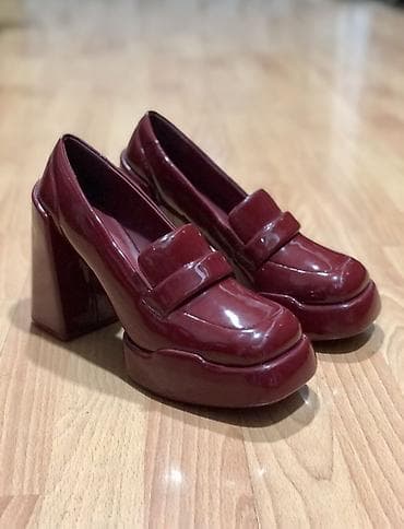 Charles&Keith, Ölçü: 40, rəng - Qırmızı, Yeni