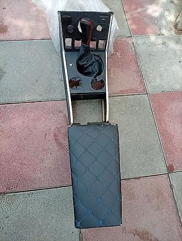 salon aksesuarlari: Avtomobil üçün mərkəzi konsol və qoltuqaltı - Universal tipli mərkəzi — 2