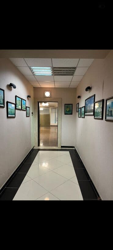 Qarajlar: Ofis sahəsi – şüşə arakəsməli, geniş vestibül və iş otaqları - İşə — 1