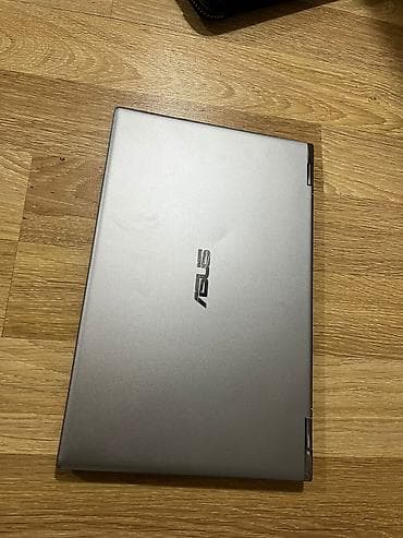 Техника и электроника: Satılır — ASUS notebook 2022-ci ildə 2400 AZN-ə alınıb. Demək olar — 3
