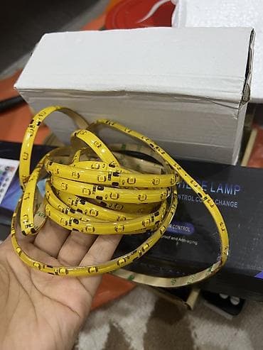 otaq qapi: LED işıq lenti və pult dəsti - Rəngdəyişən LED işıq lenti: çevik — 2