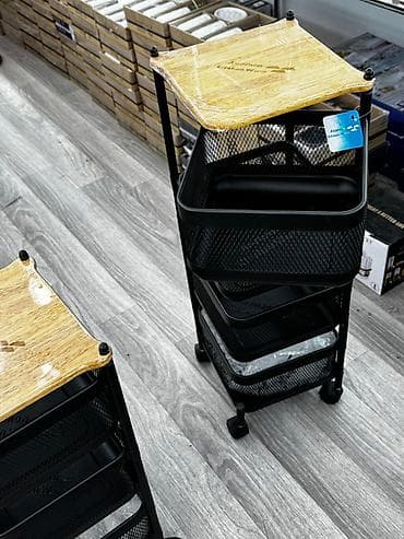 kitab polkası: Yeni, Aksesuar rəfi — 3