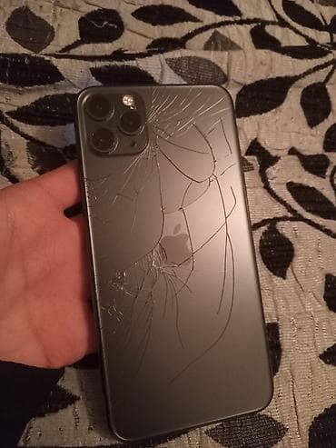 13 pro qiymet: IPhone 11 Pro Max, 256 GB, Face ID — 5