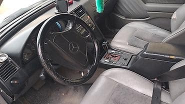 mercedes bolt: Mercedes-Benz 280: 2.8 l | 1996 il Sedan — 4