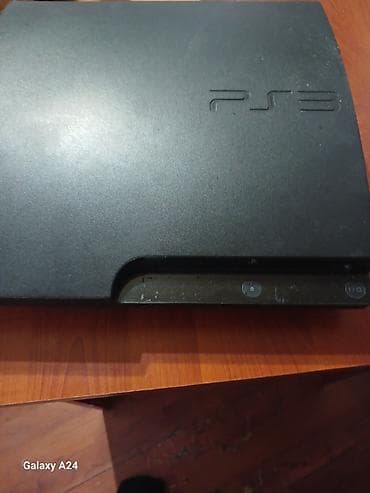 ps3 ps4: DİQQƏTLƏ OXUYUN -Ps 3 slim modelidir. -500 gb yaddaşı var — 4
