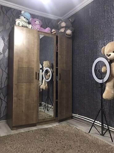 paltar refleri: Yataq otağı mebel dəsti Tərkib: - Üç qapılı şkaf: ortada tam ölçülü — 1