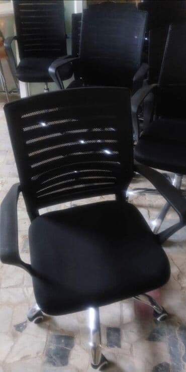 işlənmiş kreslolar: Salam Birinci şəkildəki 25 m 4 ədəd var Digər İso Ukrayna istehsalı — 6