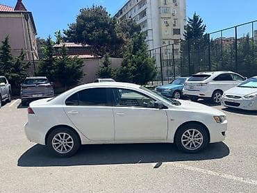 ev satişi: Mitsubishi lancer 1.6 mator benzin on ceken 3000 azn ilkin odenis 30 — 3