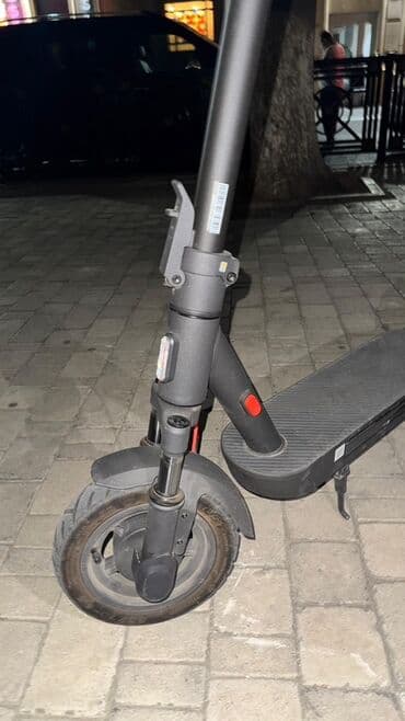 samakatlar elektiriksiz mingecevir ucuz: İşlənmiş Elektrik samokat 10", 501 - 750 Vt, 16 - 25 km/s — 3