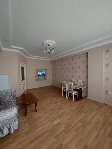 astara kirayə ev: Xətai rayonu,Həzi Aslanov metronun yanında,2 otaqlı,təmirli,əşyalı — 3