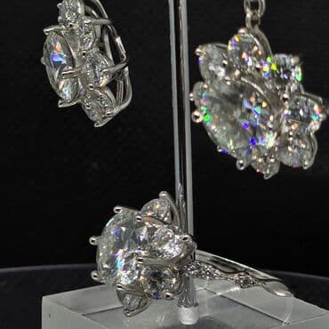 gumuş əşyaları: Dəstə daxildir: Üzük, Sırğa, Gümüş, 925 Əyar — 7