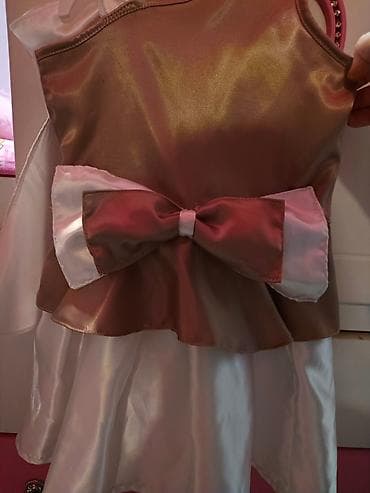 Don 5,6,7 yaş üçun tikdrilib don 
Geyinilmeyib amma
10 azn — 6